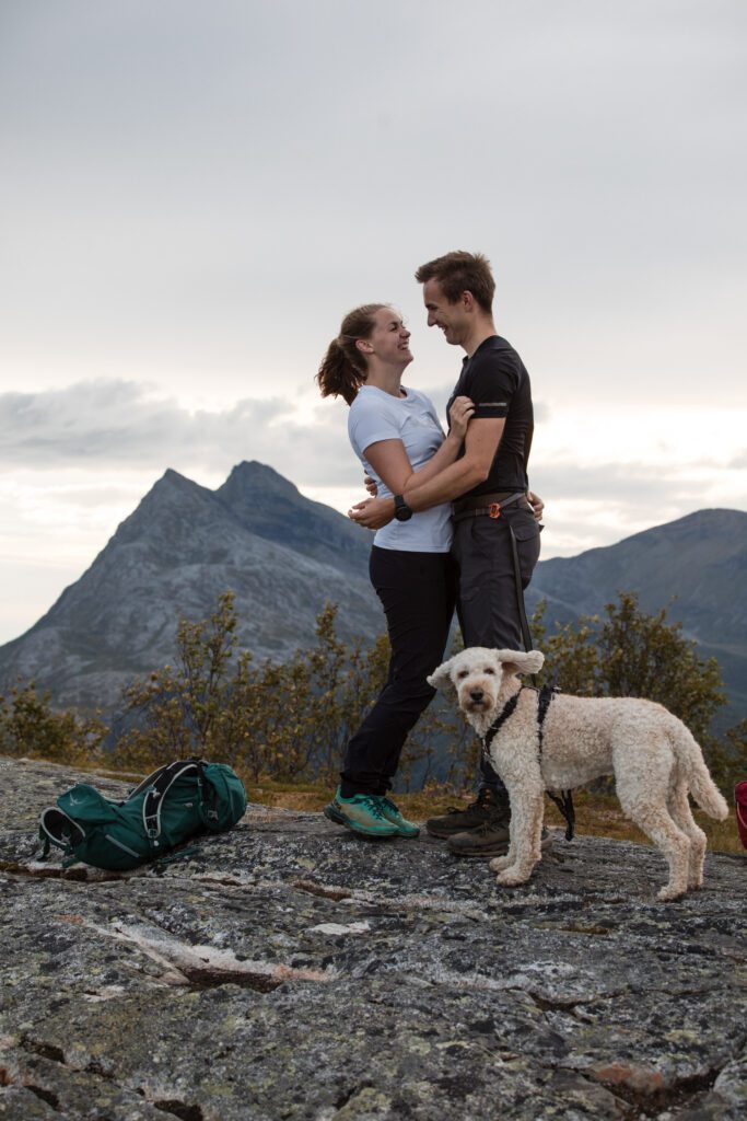 loveshoot-noorwegen-finnkonnakken-photography-fotograaf-noorwegen-koppelshoot